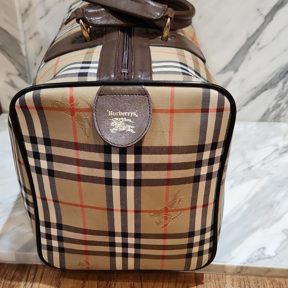 Burberry Tan and Brown Duffel  Travel Bag with Iconic Design - Picture 6 of 16